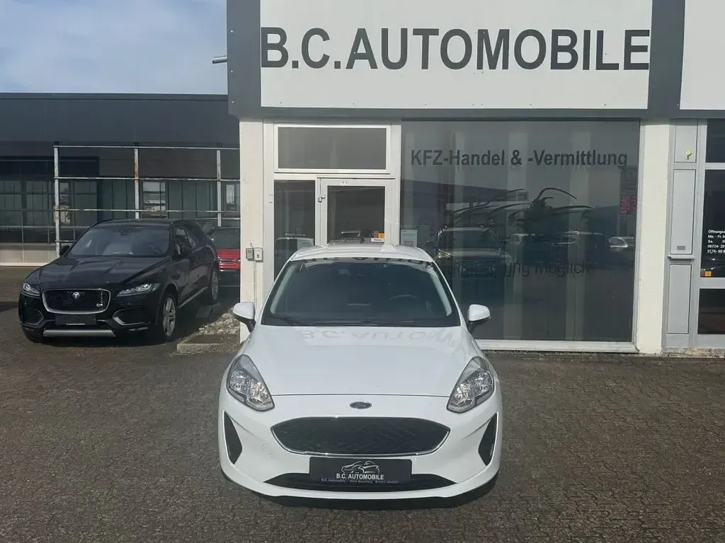 Gebraucht Ford Fiesta Trend 75 PS (55 kW) 2020 Weiß Kleinwagen