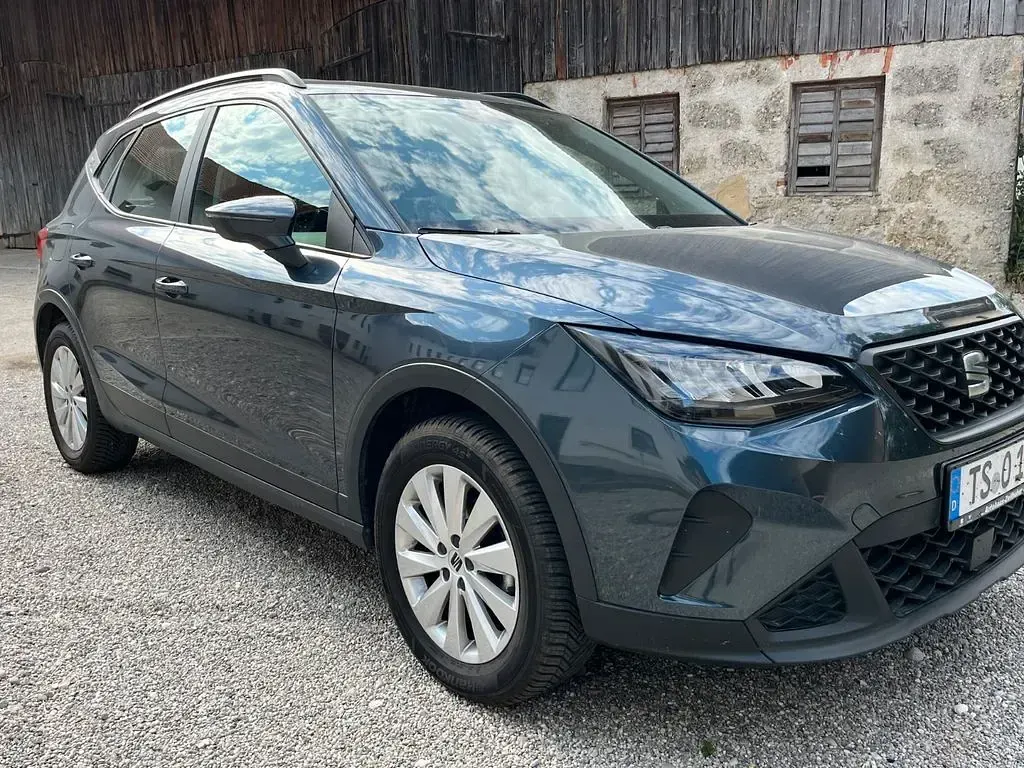 Gebraucht Seat Arona Style 110 PS (80 kW) 2022 Grau SUV