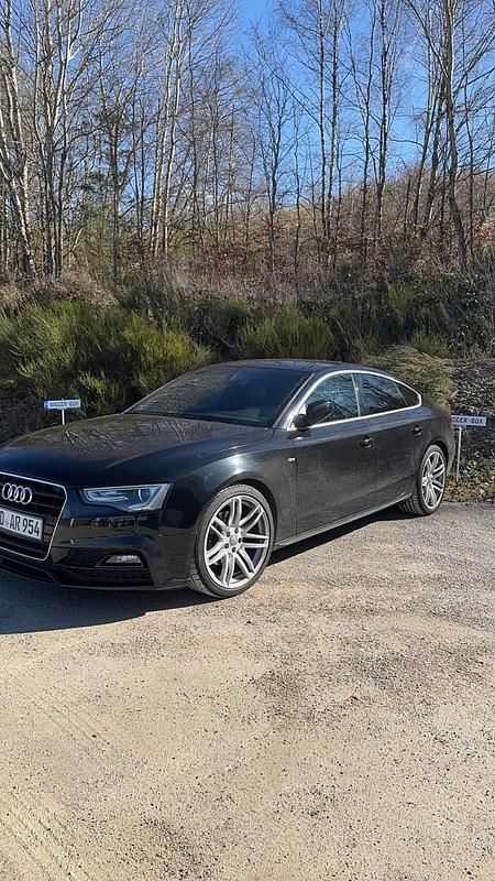 Schwarz Gebraucht 2015 Audi A5 Sportback S-Line Limousine | 13.600 € (Superpreis) - Bild 1/4