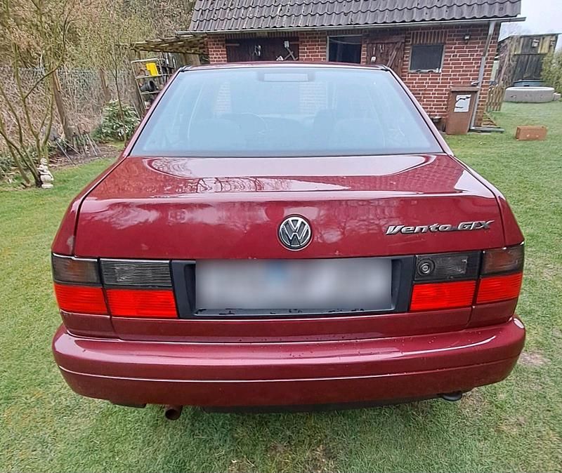 Brugt VW Vento 75 HK (55 kW) 1997 Rød Sedan