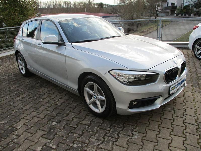 Gebraucht BMW 120 Advantage 190 PS (139 kW) 2017 Silber Kleinwagen