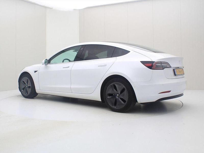Gebraucht Tesla Model 3 Standard Range 225 kW (306 PS) 2020 Weiß Limousine