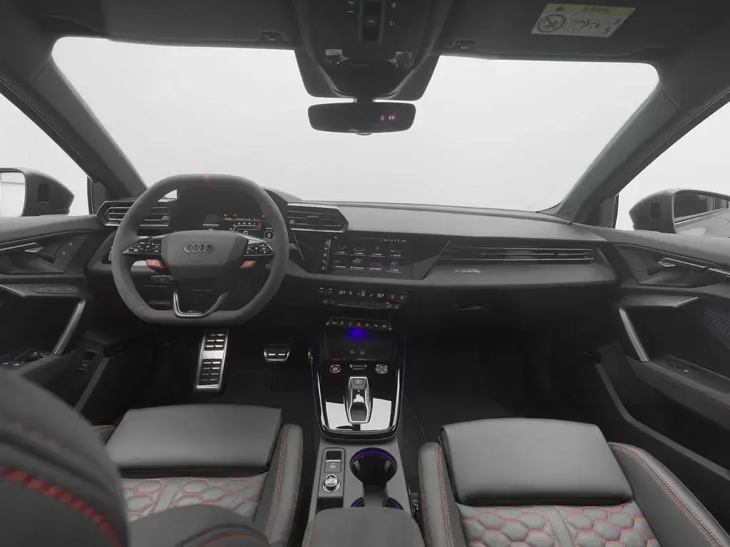 Gebraucht Audi RS3 Ambiente 400 PS (294 kW) 2025 Grau Limousine