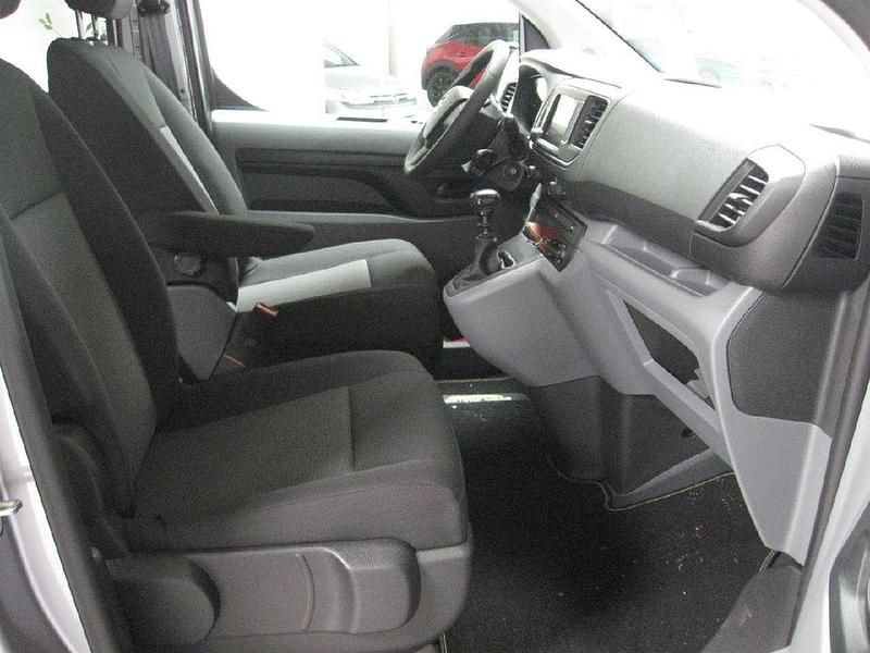 Gebraucht Opel Vivaro 120 PS (88 kW) 2022 Kontrast grau/quarz silber Van / Kleinbus