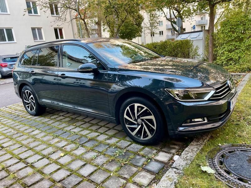 Grau Gebraucht 2017 VW Passat Limousine | 15.500 € (Guter Preis) - Bild 1/4