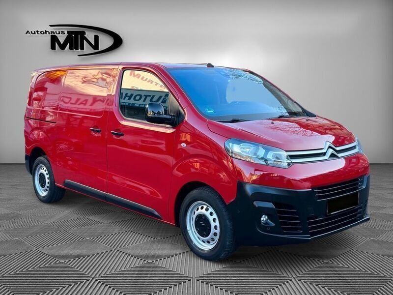 Rot Gebraucht 2017 Citroën Jumpy Van / Kleinbus | 15.990 € (Fairer Preis) - Bild 1/4
