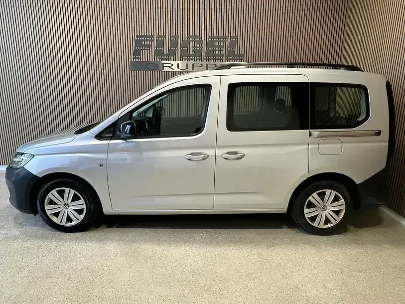 Gebraucht VW Caddy 122 PS (89 kW) 2023 Reflexsilber metallic Van / Kleinbus