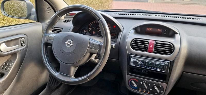 Gebraucht Opel Corsa 75 PS (55 kW) 2004 Blau Kleinwagen
