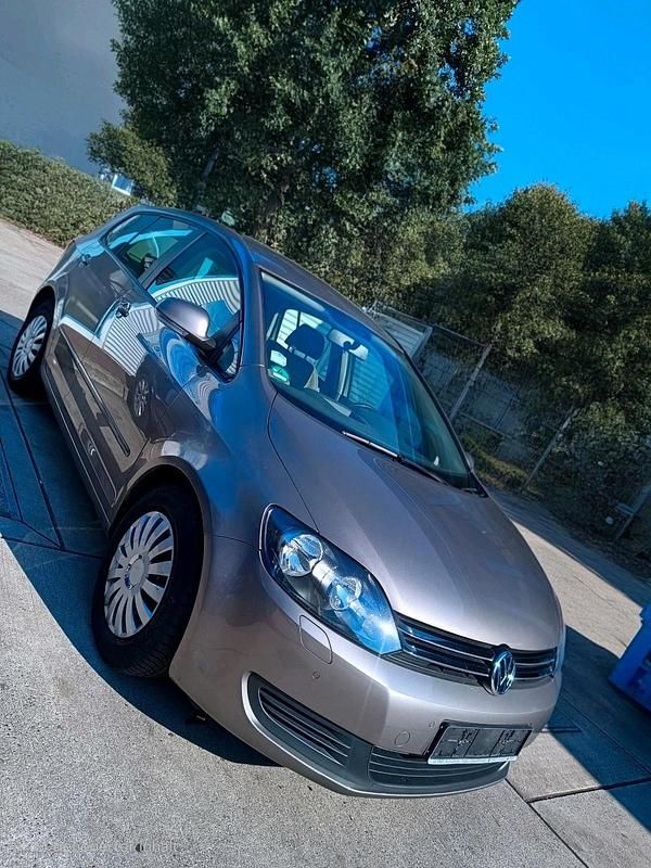 Braun Gebraucht 2009 VW Golf VI Kombi | 4.850 € (Fairer Preis) - Bild 1/4