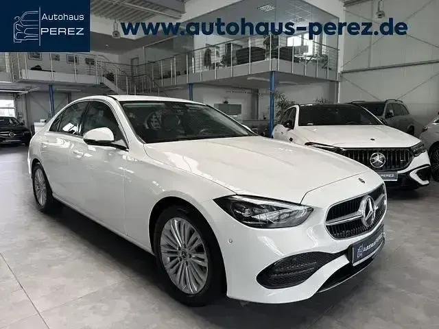 Gebraucht Mercedes C200 Avantgarde 204 PS (150 kW) 2025 Limousine