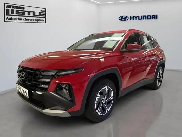 Engine red / sol Neu 2025 Hyundai Tucson Select SUV | 28.985 € (Guter Preis) - Bild 1/4