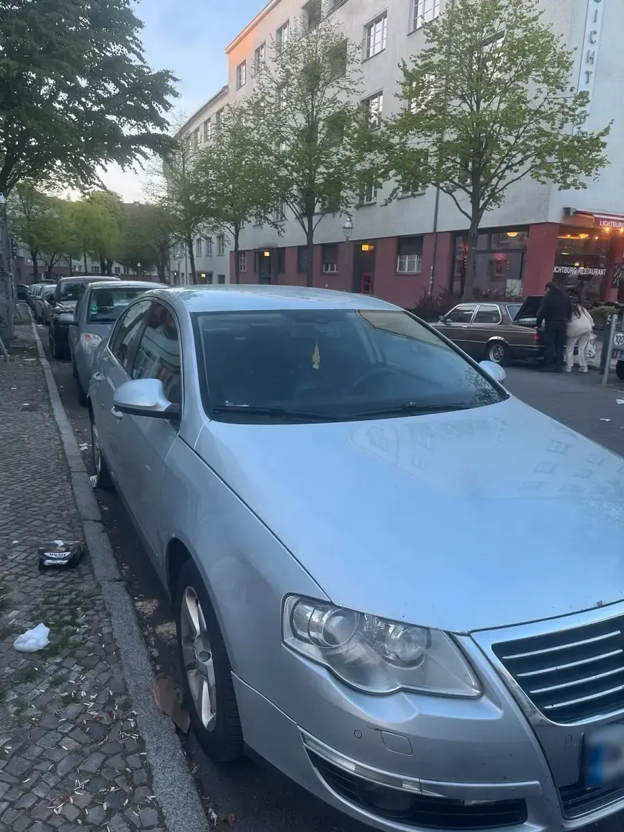 Gebraucht VW Passat 140 PS (102 kW) 2008 Silber Limousine