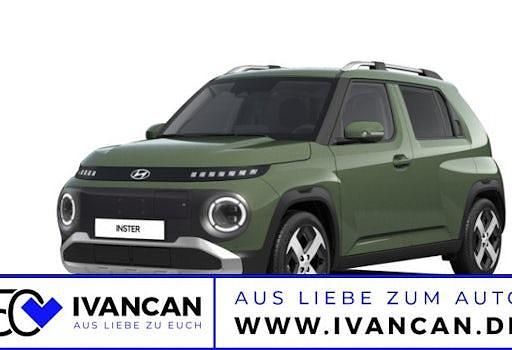 Tomboy khaki Neu 2025 Hyundai Inster Techniq Kleinwagen | 30.290 € (Fairer Preis) - Bild 1/4