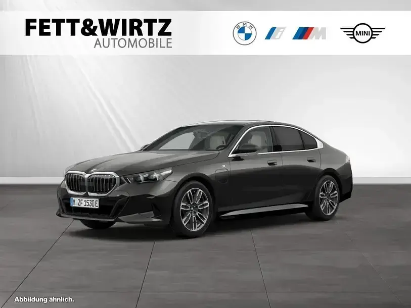 Gebraucht BMW 550e M Sport 489 PS (359 kW) 2025 Limousine