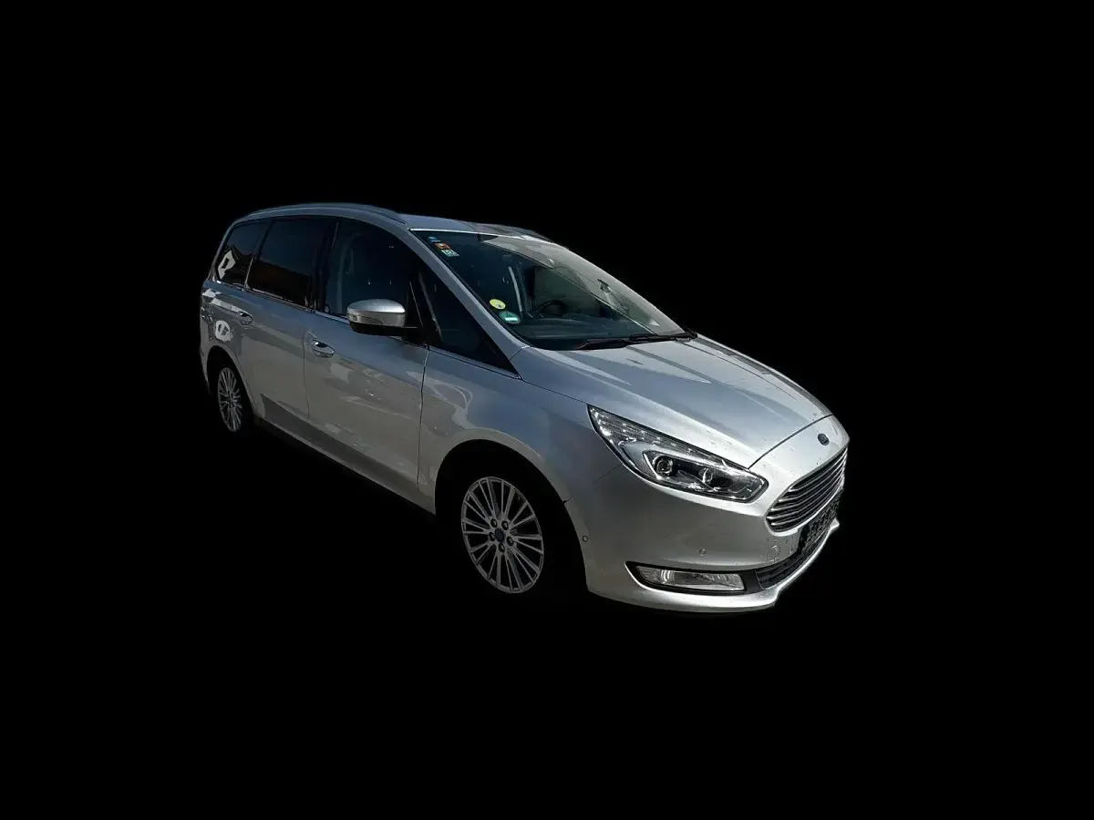 Second-hand Ford Galaxy Titanium 150 CP (110 kW) 2015 Argintiu Monovolum