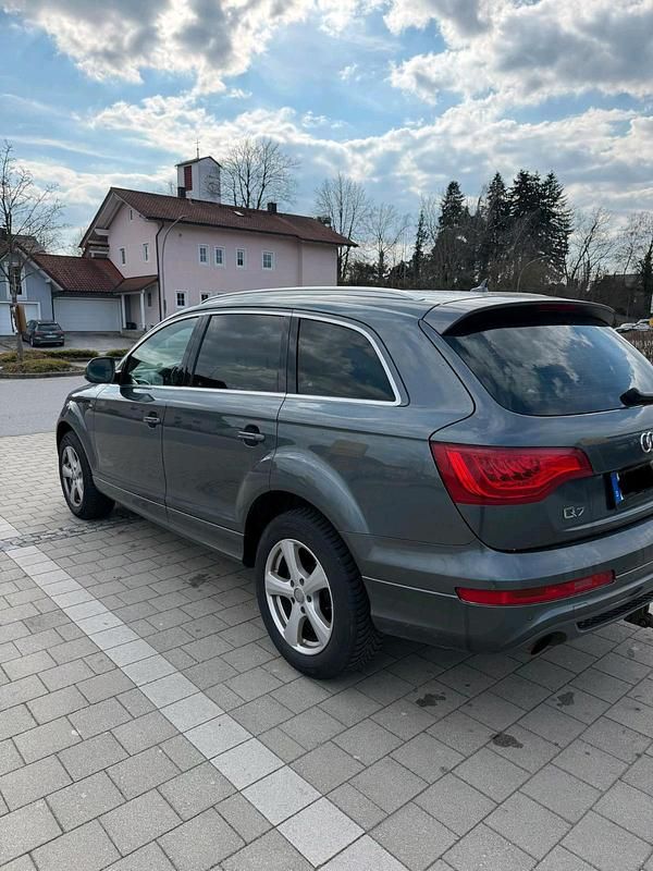 Gebraucht Audi Q7 S-Line 240 PS (176 kW) 2011 Grau SUV