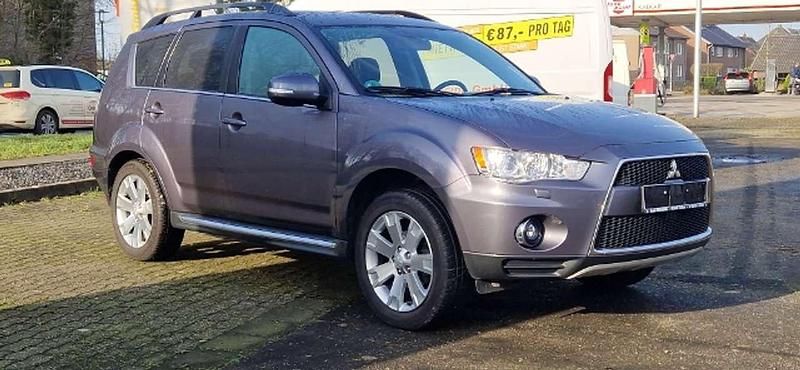 Gebraucht Mitsubishi Outlander Invite 147 PS (108 kW) 2011 Effektgrau SUV