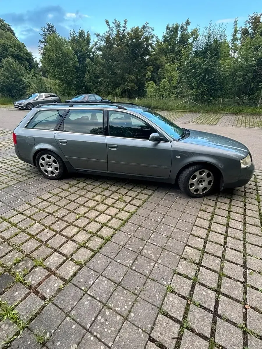 Gebraucht Audi A6 165 PS (121 kW) 2000 Grau Kombi