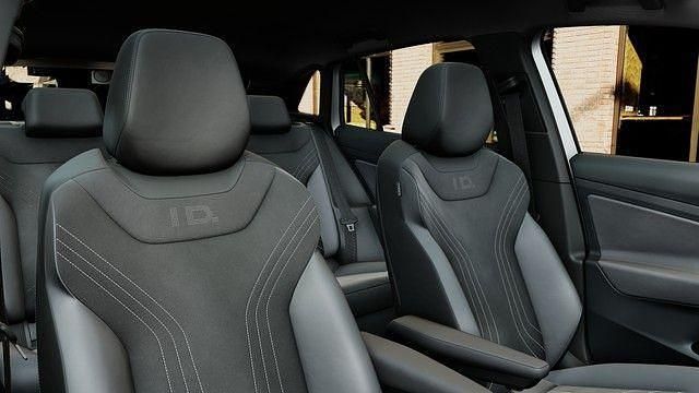 Neu VW ID.4 Pro 210 kW (286 PS) 2026 Gletscherweiß metallic SUV