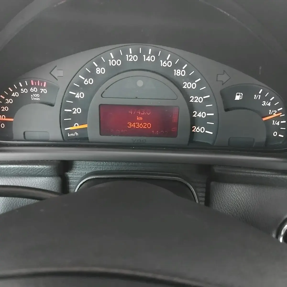 Gebraucht Mercedes C180 2002 Silber Limousine