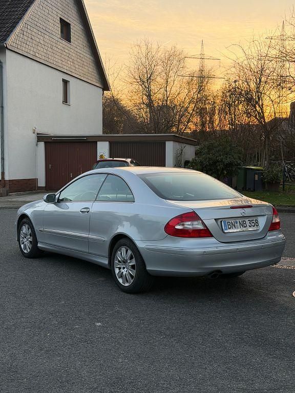 Gebraucht Mercedes CLK200 Elegance 163 PS (119 kW) 2005 Silber Coupé
