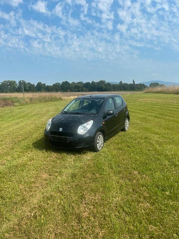 Schwarz Gebraucht 2013 Suzuki Alto Kleinwagen | 3.549 € (Fairer Preis) - Bild 1/4