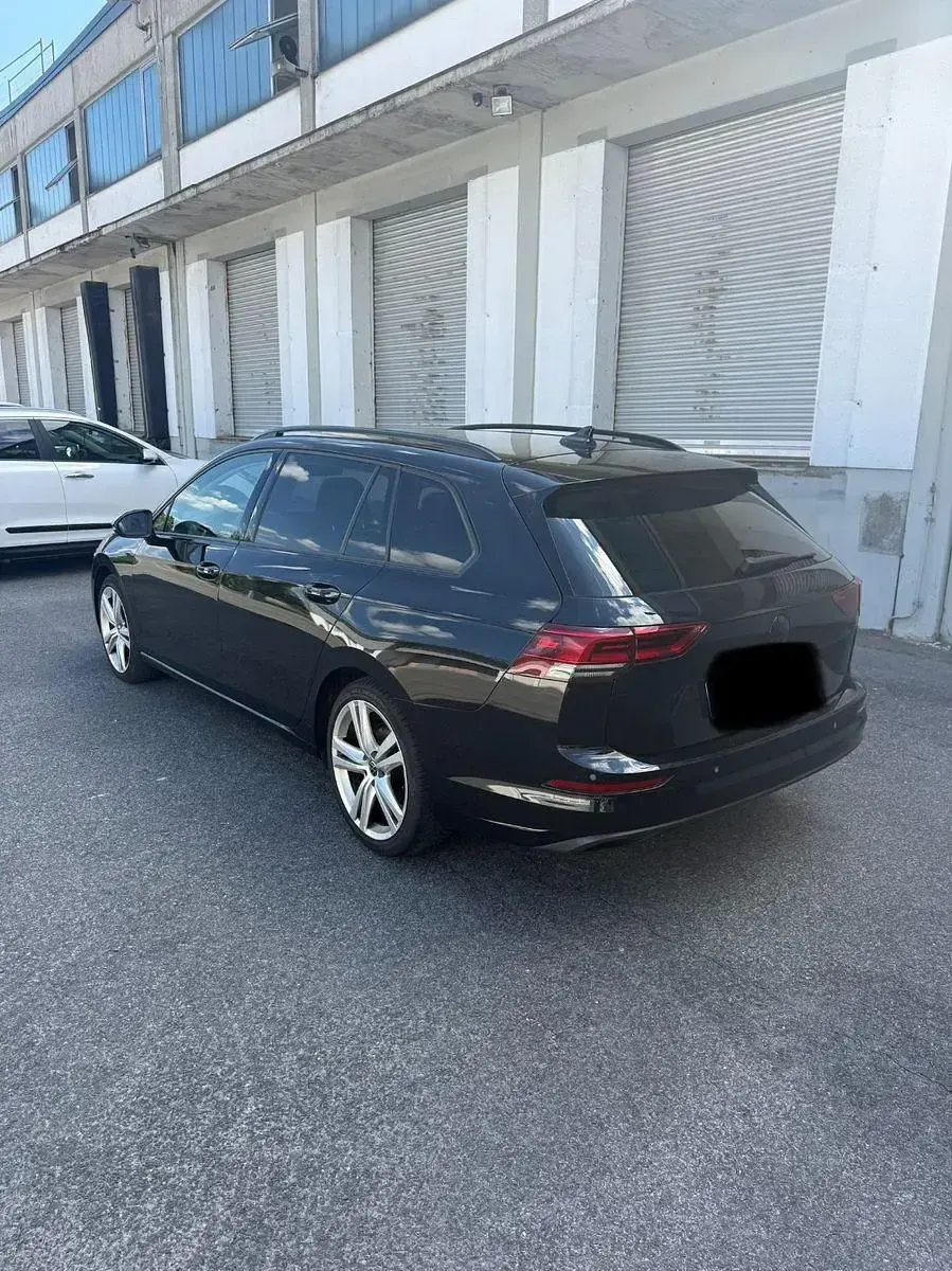 Gebraucht VW Golf VII Life 150 PS (110 kW) 2021 Schwarz Kleinwagen