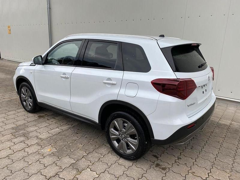Neu Suzuki Vitara Comfort 129 PS (94 kW) 2025 Weiß SUV