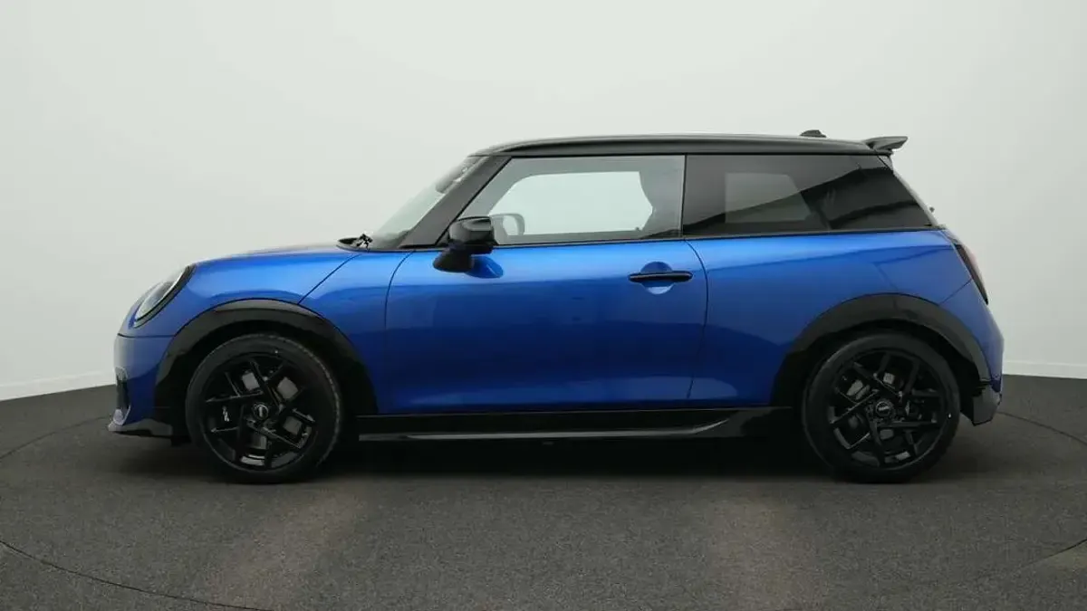 Gebraucht Mini John Cooper Works 156 PS (114 kW) 2025 Blau Kleinwagen