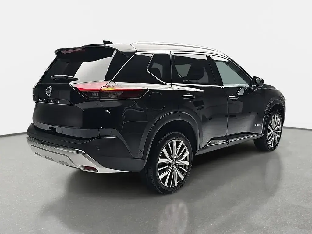 Neu Nissan X-Trail Tekna 204 PS (150 kW) 2026 Schwarz SUV