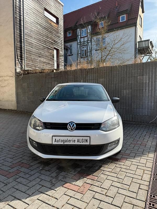 Gebraucht VW Polo Trendline 75 PS (55 kW) 2014 Weiß Kleinwagen
