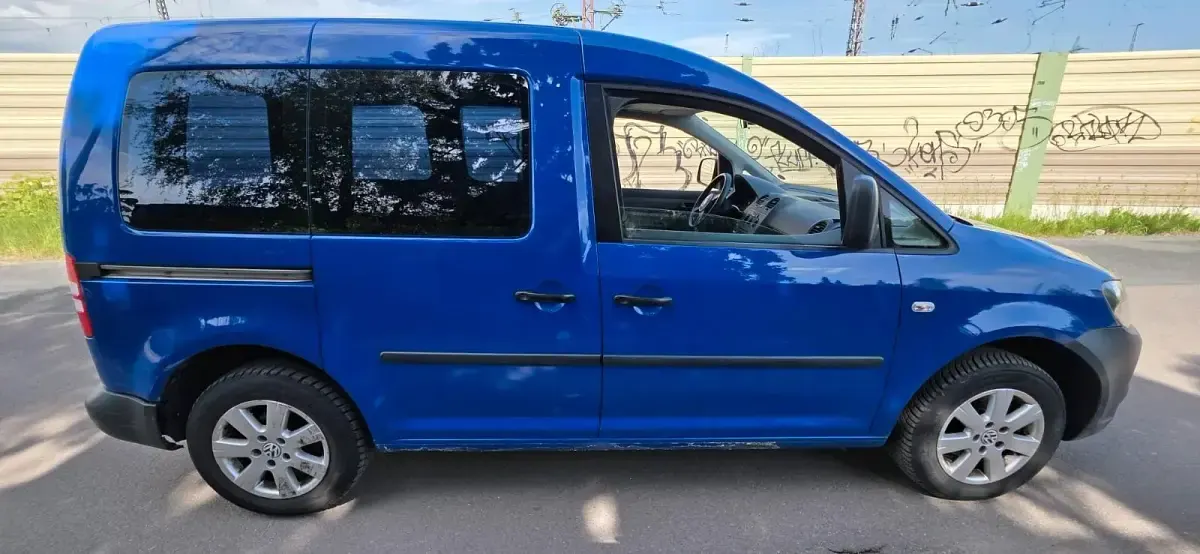 Gebraucht VW Caddy 105 PS (77 kW) 2012 Blau Van / Kleinbus