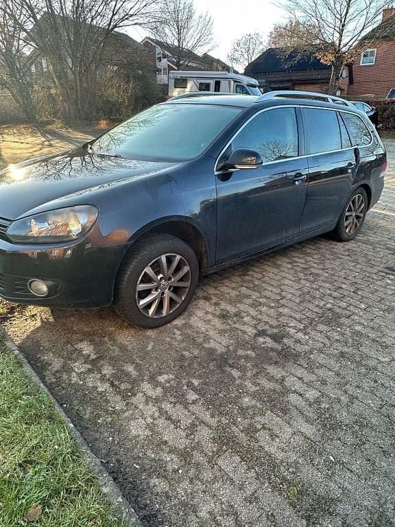 Gebraucht VW Golf VI Comfortline 105 PS (77 kW) 2010 Schwarz Kleinwagen