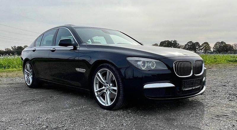 Schwarz Gebraucht 2012 BMW 740 M Sport Limousine | 10.000 € (Etwas zu teuer) - Bild 1/4