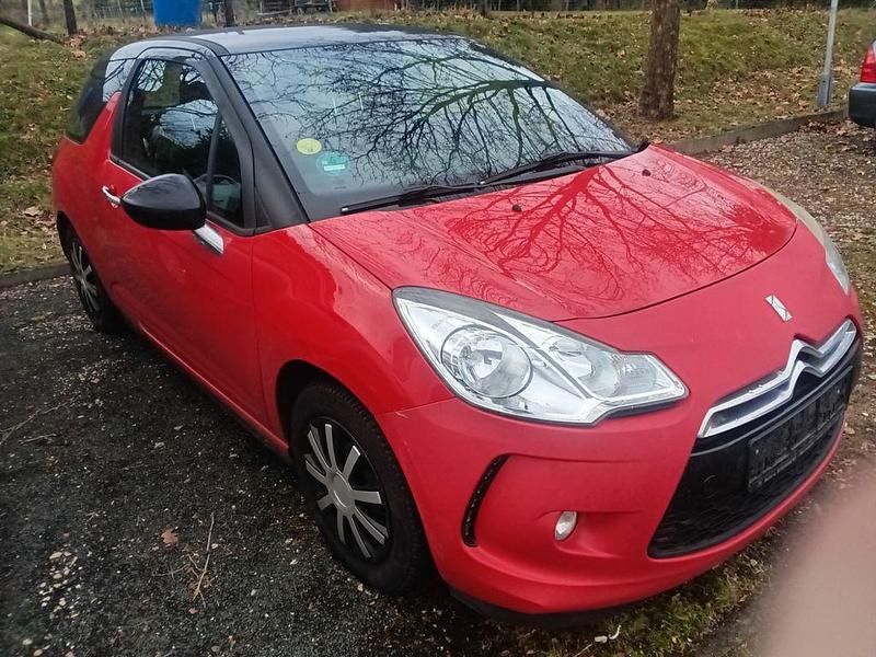 Gebraucht Citroën DS3 So Chic 120 PS (88 kW) 2010 Rot Kleinwagen