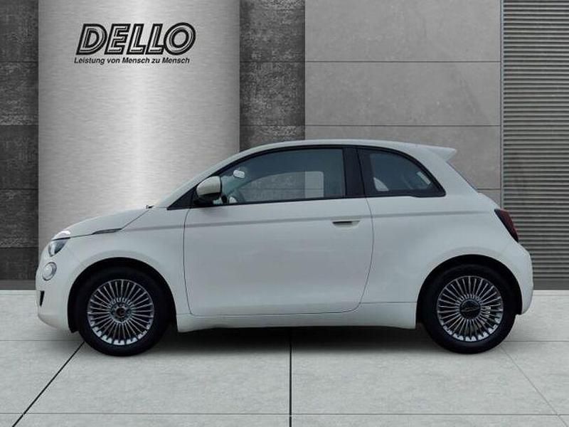 Gebraucht Fiat 500e Basis 86 kW (118 PS) 2023 Arktis weiß Kleinwagen