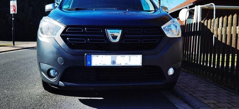 Gebraucht Dacia Dokker 102 PS (75 kW) 2018 Blau Van / Kleinbus