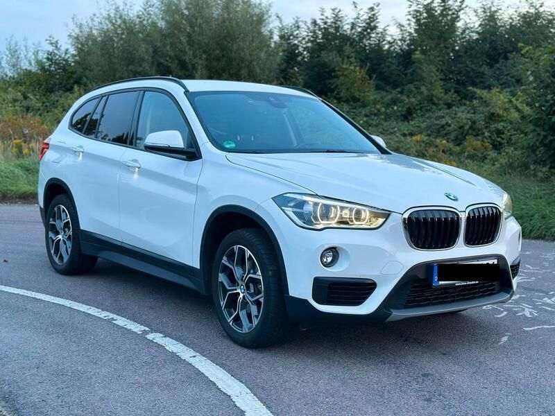 Weiß Gebraucht 2019 BMW X1 SUV | 20.999 € - Bild 1/4