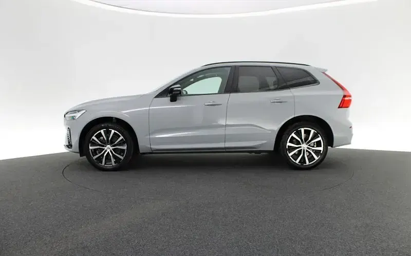Gebraucht Volvo XC60 Plus 250 PS (183 kW) 2023 Grau SUV
