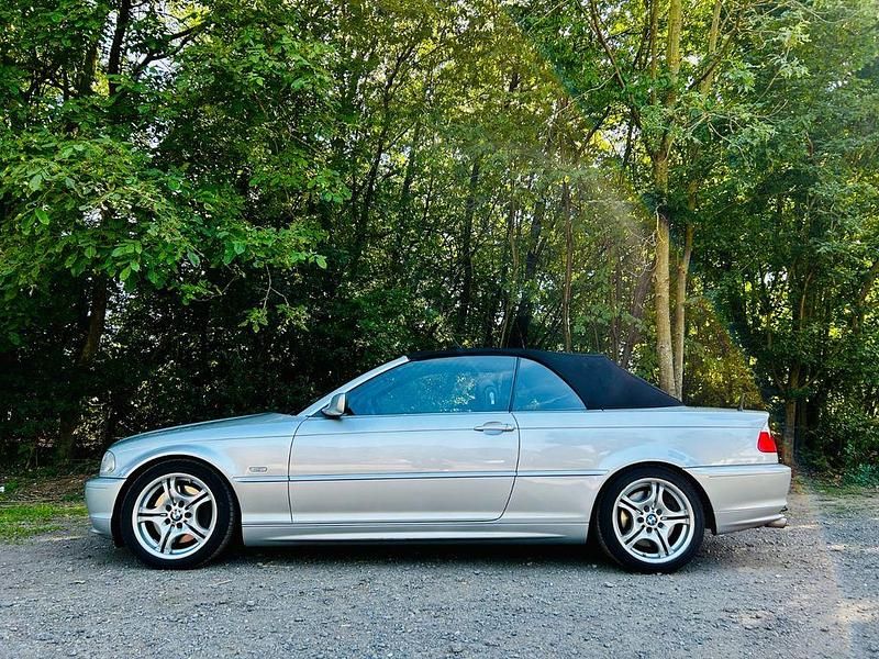 Silber Gebraucht 2002 BMW 330 Cabriolet Cabrio | 10.990 € (Fairer Preis) - Bild 1/4