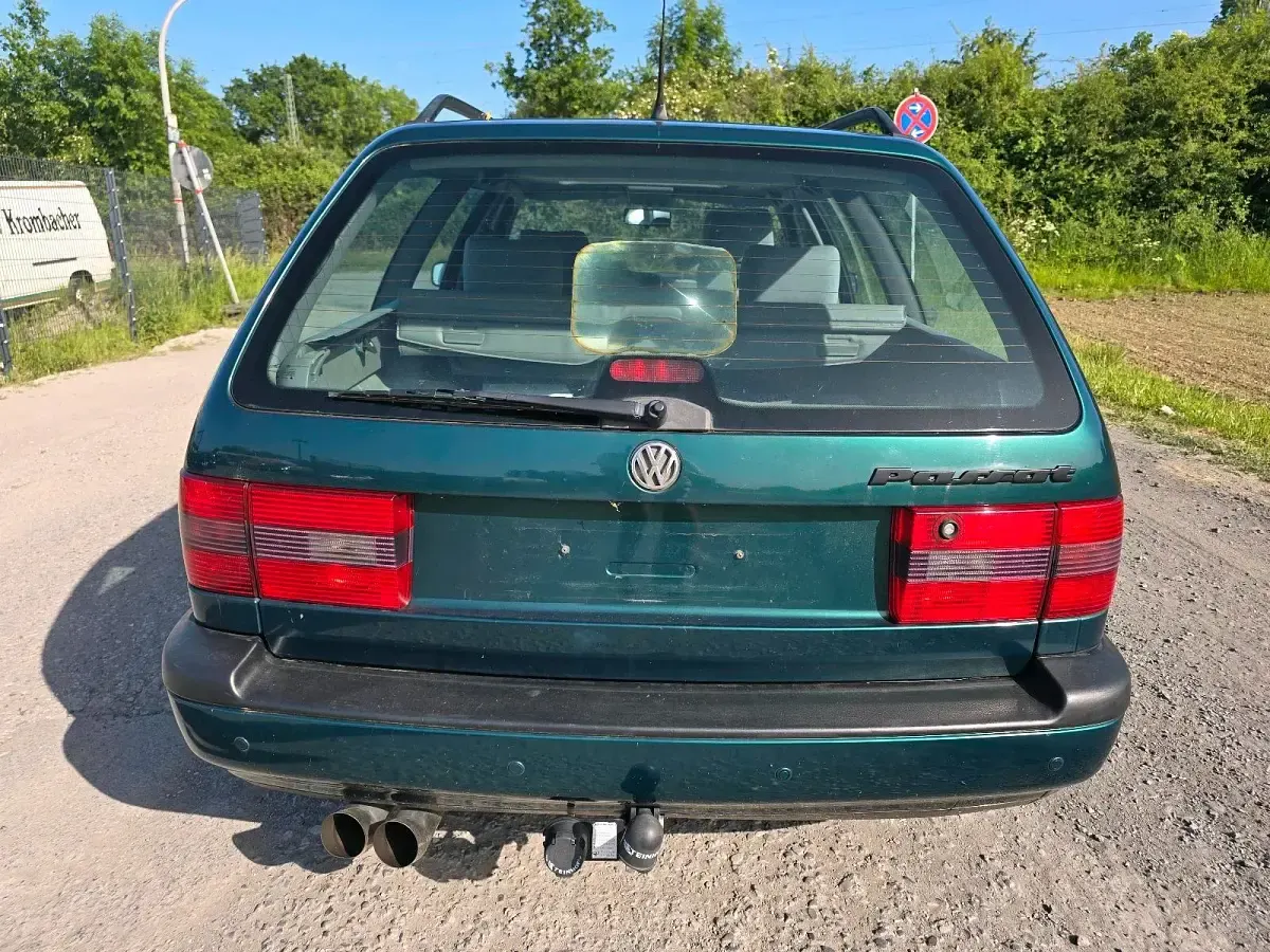 Gebraucht VW Passat 90 PS (66 kW) 1996 Grün Kombi