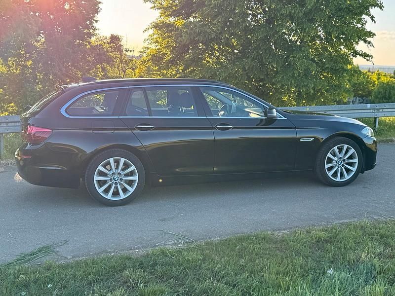 Gebraucht BMW 520 190 PS (139 kW) 2015 Schwarz Kombi