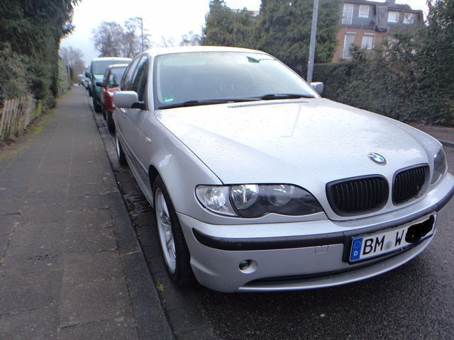 Gebraucht BMW 320 170 PS (125 kW) 2002 Silber metallic Kombi