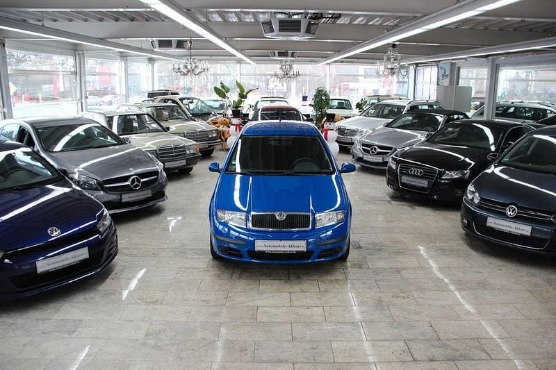 Blau Gebraucht 2007 Skoda Fabia Cool Edition Limousine | 1.990 € (Guter Preis) - Bild 1/4