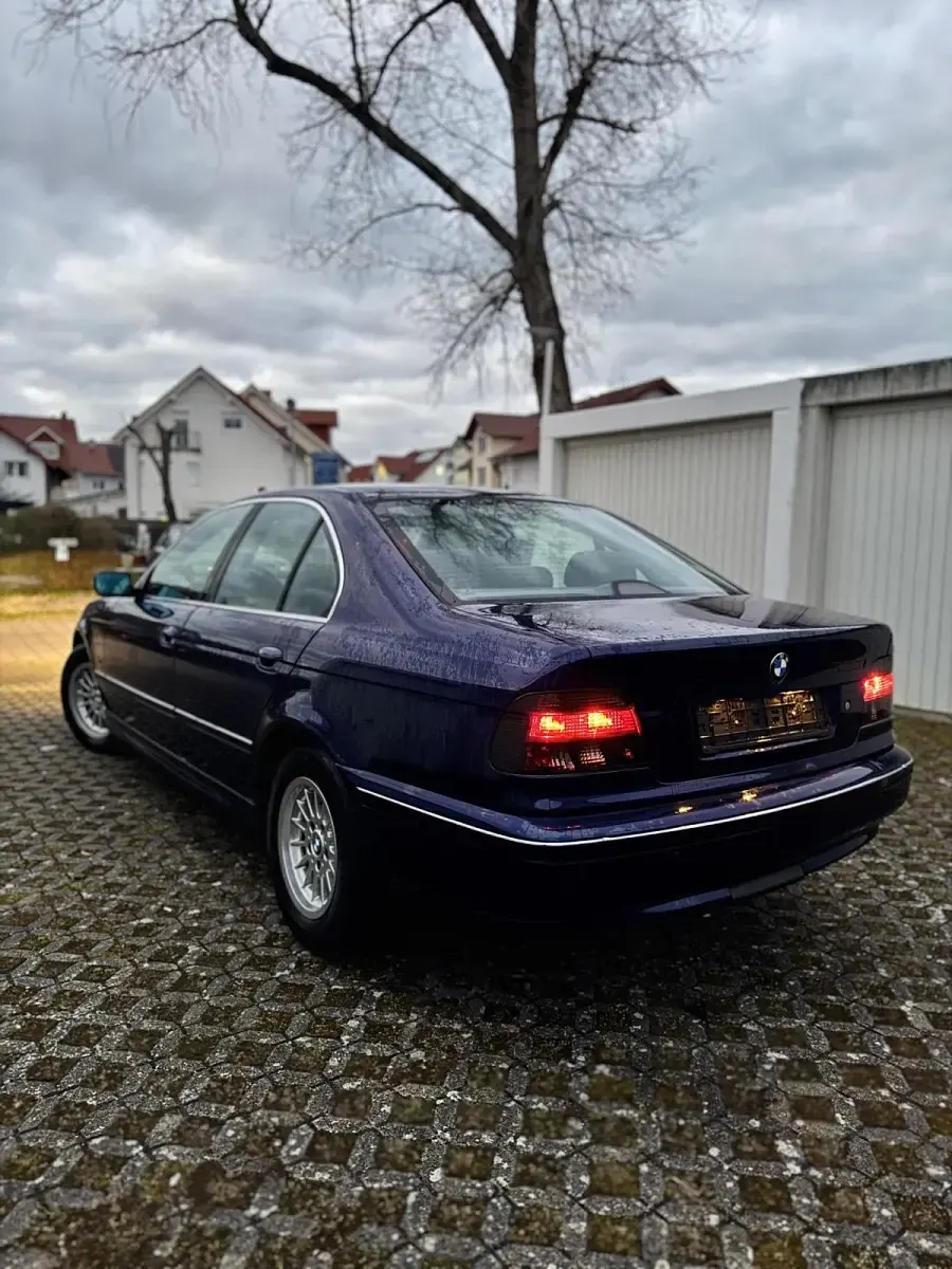 Gebraucht BMW 520 150 PS (110 kW) 1999 Blau Limousine