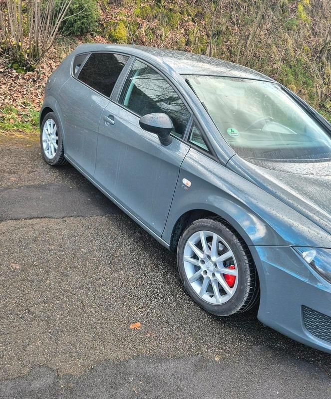 Gebraucht Seat Leon 125 PS (91 kW) 2010 Silber Kleinwagen