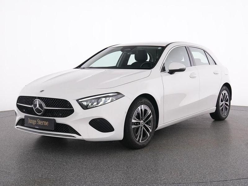 Gebraucht Mercedes A180 Progressive 136 PS (100 kW) 2025 Weiß Limousine