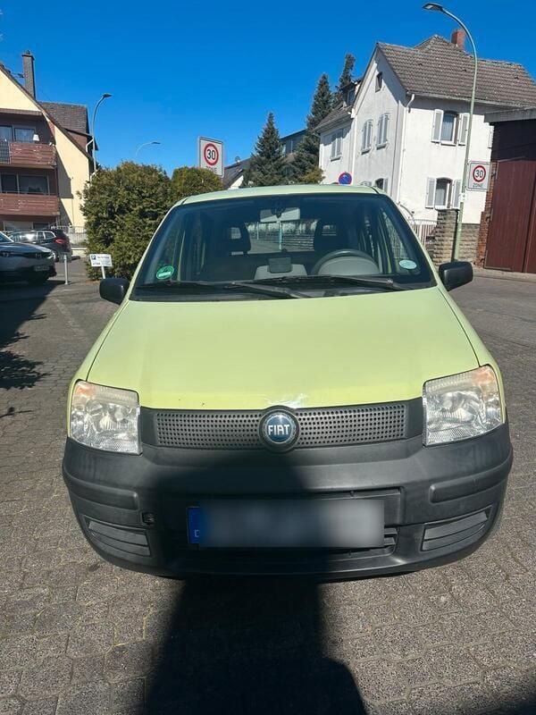 Grün Gebraucht 2004 Fiat Panda Kleinwagen | 400 € - Bild 1/4