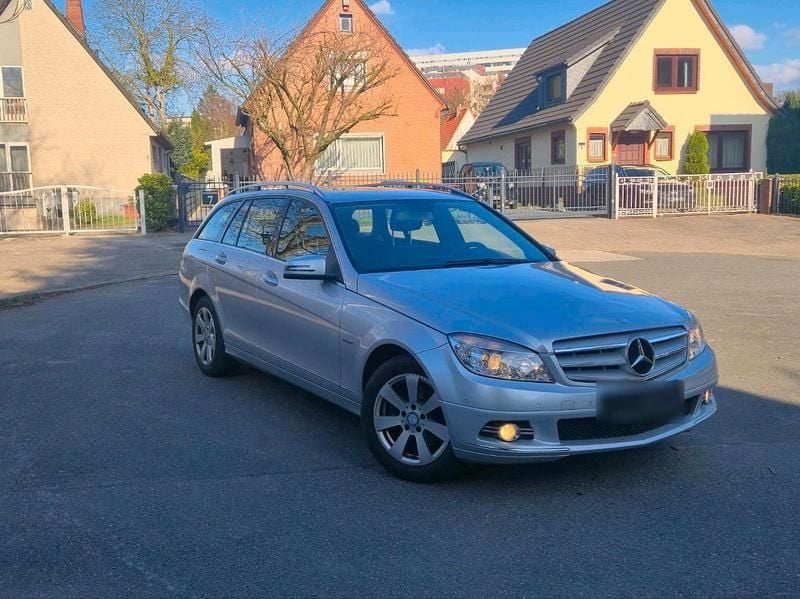 Gebraucht Mercedes C250 204 PS (150 kW) 2010 Silber Kombi