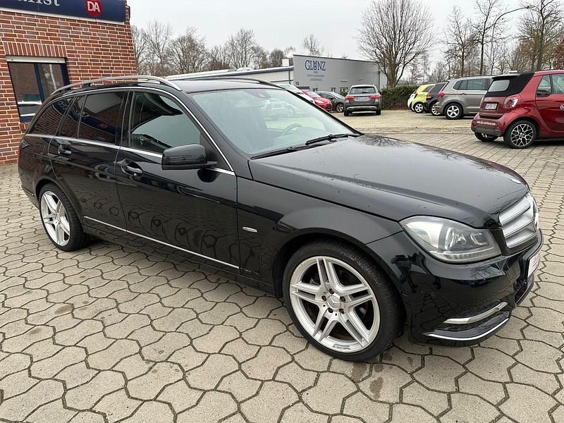 Gebraucht Mercedes C200 184 PS (135 kW) 2011 Schwarz Kombi